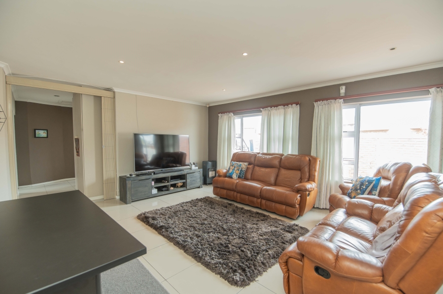 3 Bedroom Property for Sale in Summerstrand Eastern Cape